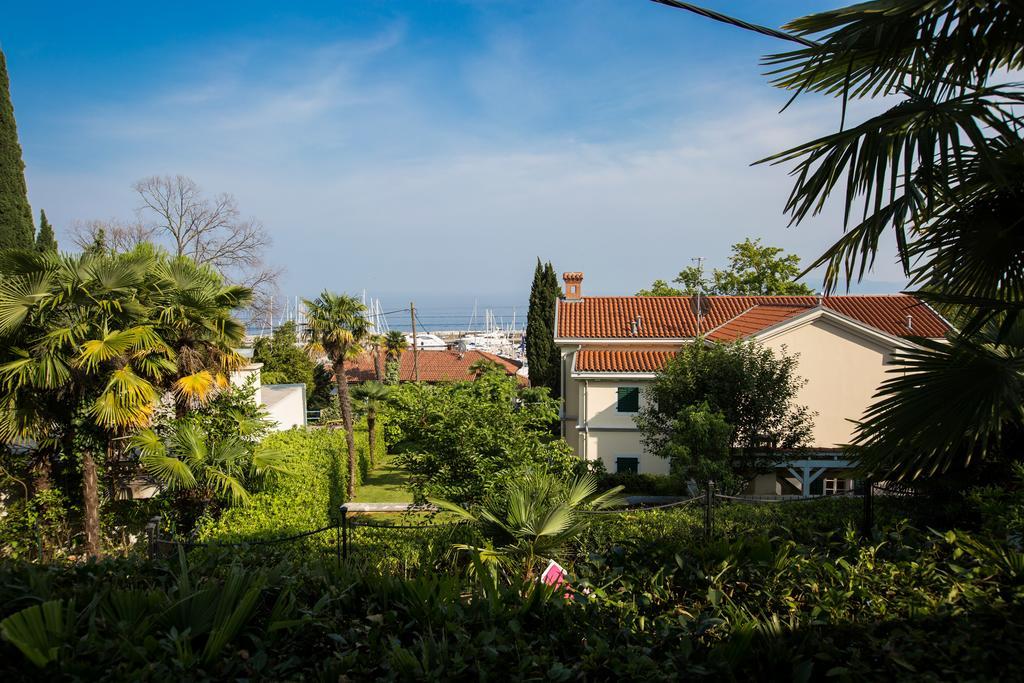 Apartments Irina Ičići Εξωτερικό φωτογραφία
