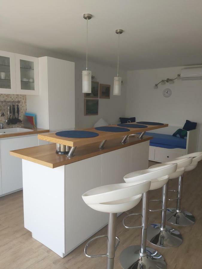 Apartments Irina Ičići Εξωτερικό φωτογραφία