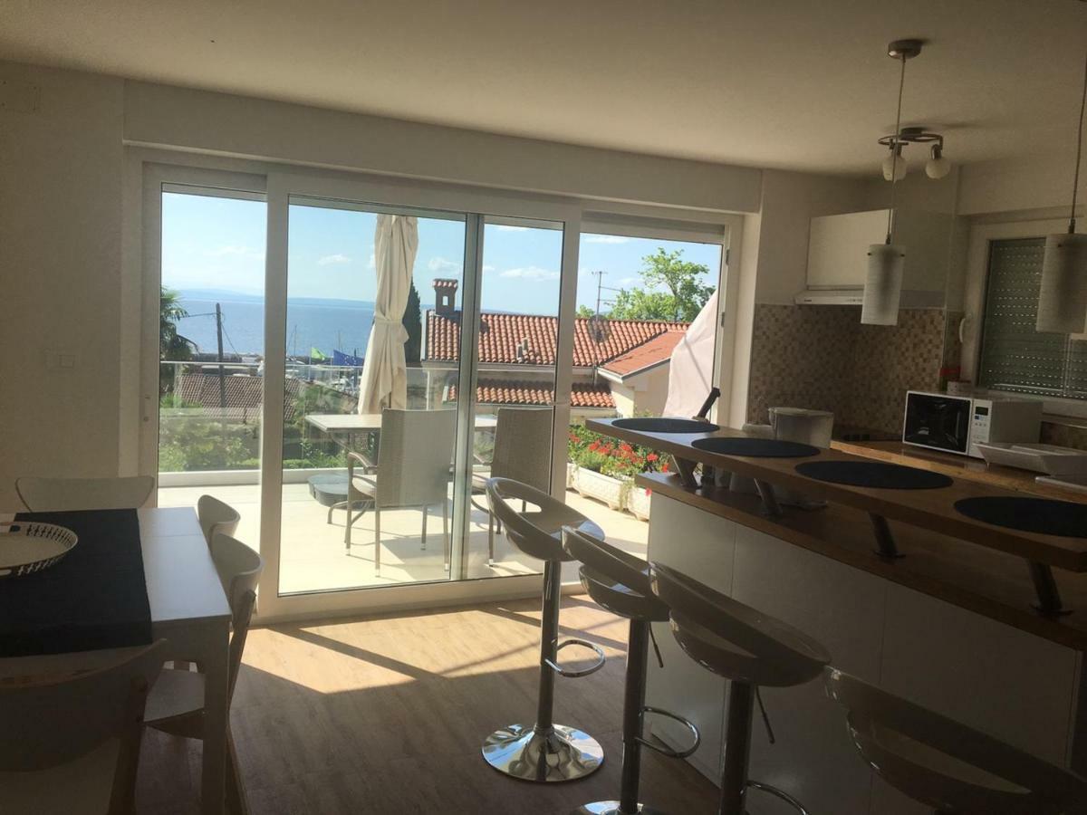 Apartments Irina Ičići Εξωτερικό φωτογραφία