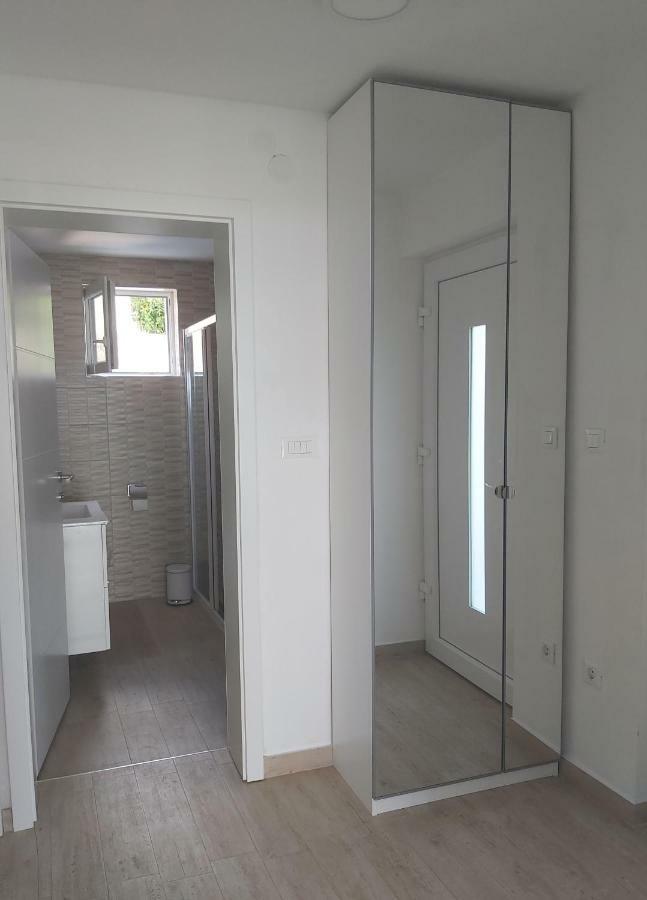 Apartments Irina Ičići Εξωτερικό φωτογραφία